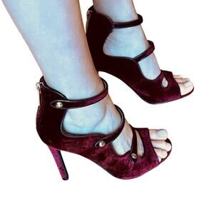 Guess Size 7.5 Burgundy Velvet Strappy Heels